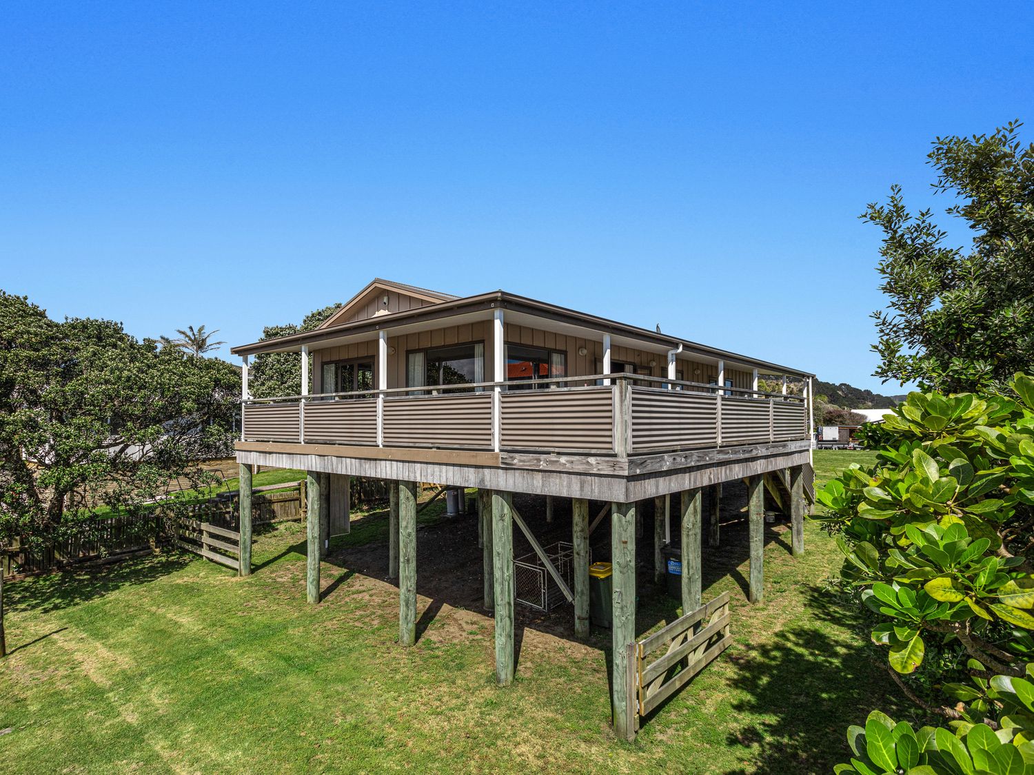 The Sun Capsule - Ohope Beach Holiday Home                     photo 2