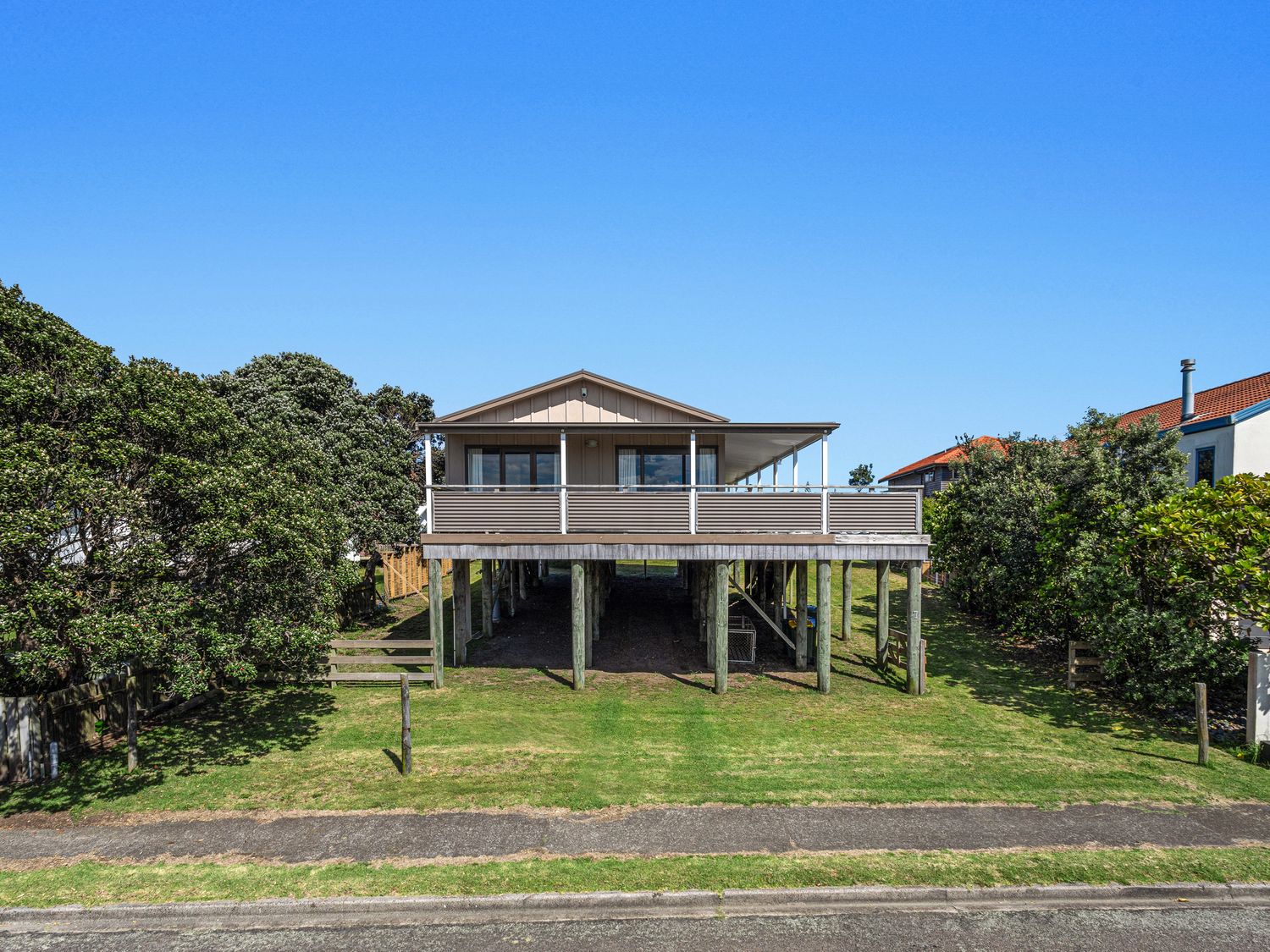 The Sun Capsule - Ohope Beach Holiday Home                     photo 23