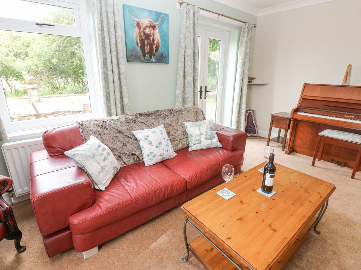 Thornfield, Windmill County Durham. Woodburning stove. Single-storey. Pet-friendly. Private driveway