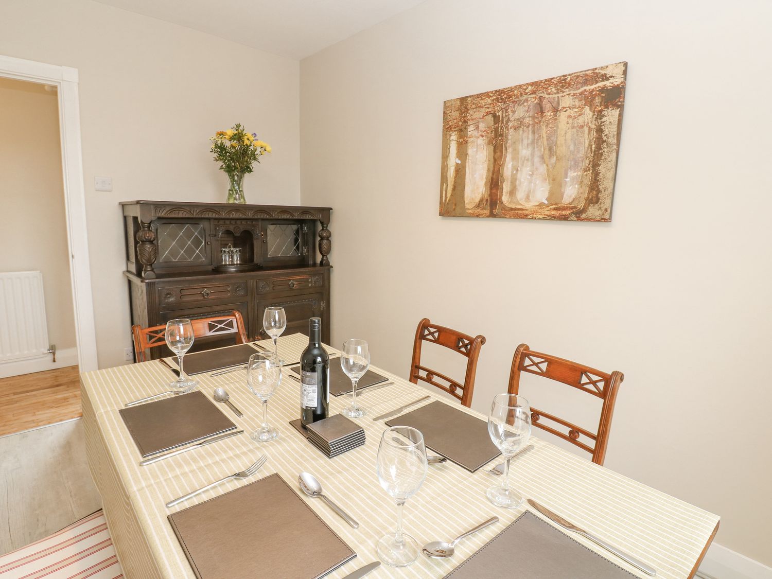 Thornfield, Windmill County Durham. Woodburning stove. Single-storey. Pet-friendly. Private driveway