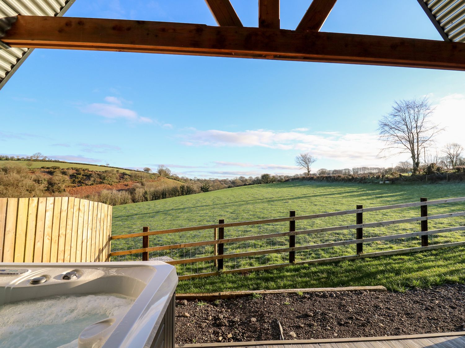 Valley View Hideaway, Ffostrasol, Wales. Countryside location. Countryside views. Hot tub. Two beds.
