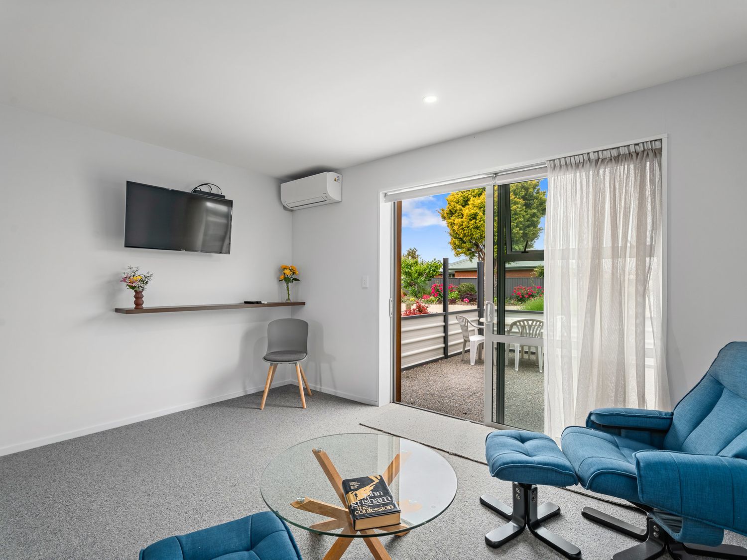 Dick’s Place - Alexandra Holiday Home                     photo 2