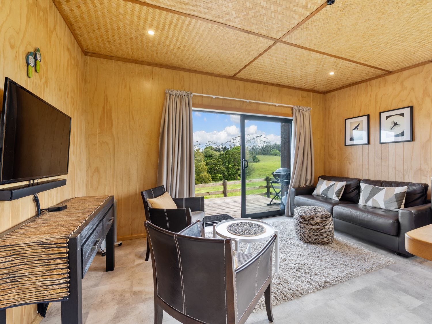 Kūkū Kabin - Waimate North Eco Holiday Cabin                     photo 2