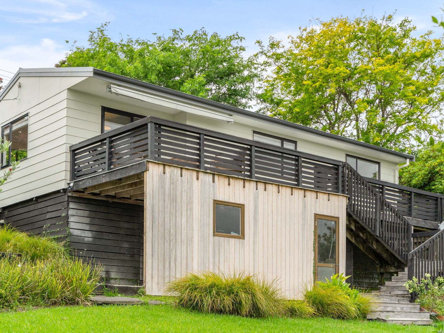 Sunrise Point - Snells Beach Holiday Home                     photo 2