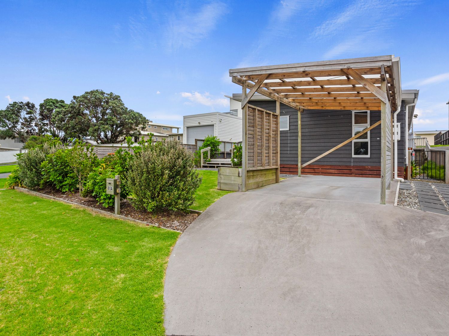 Relax on Dillon - Waihi Beach Holiday Home                     photo 24