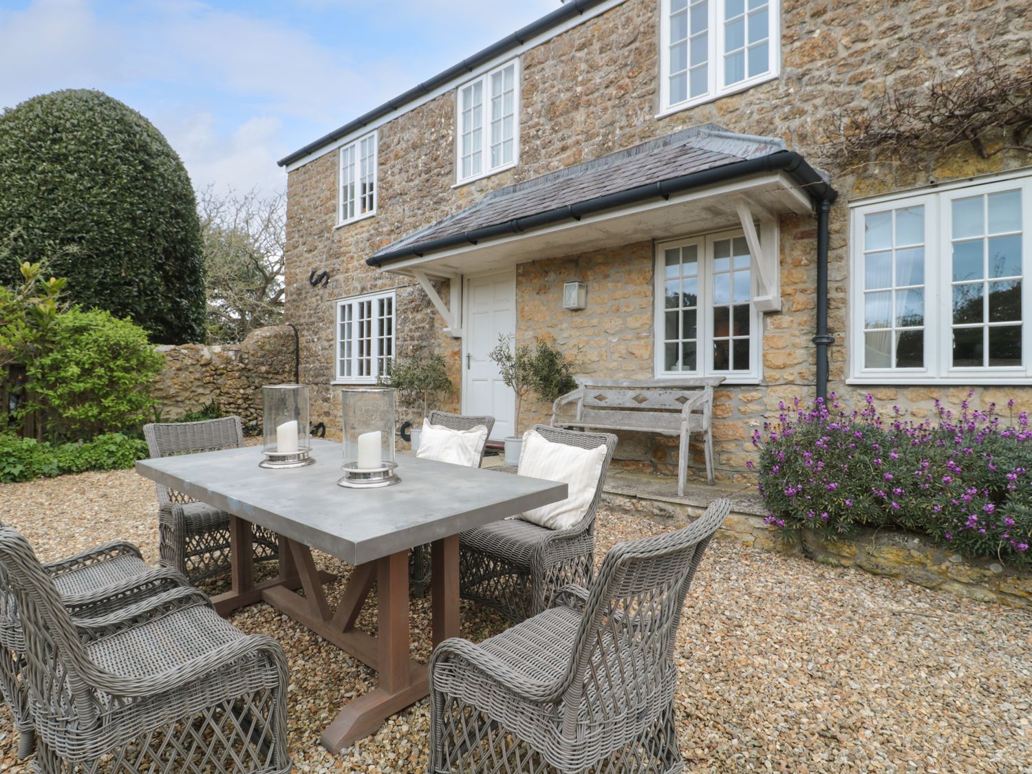 Apple Blossom House, Shipton Gorge