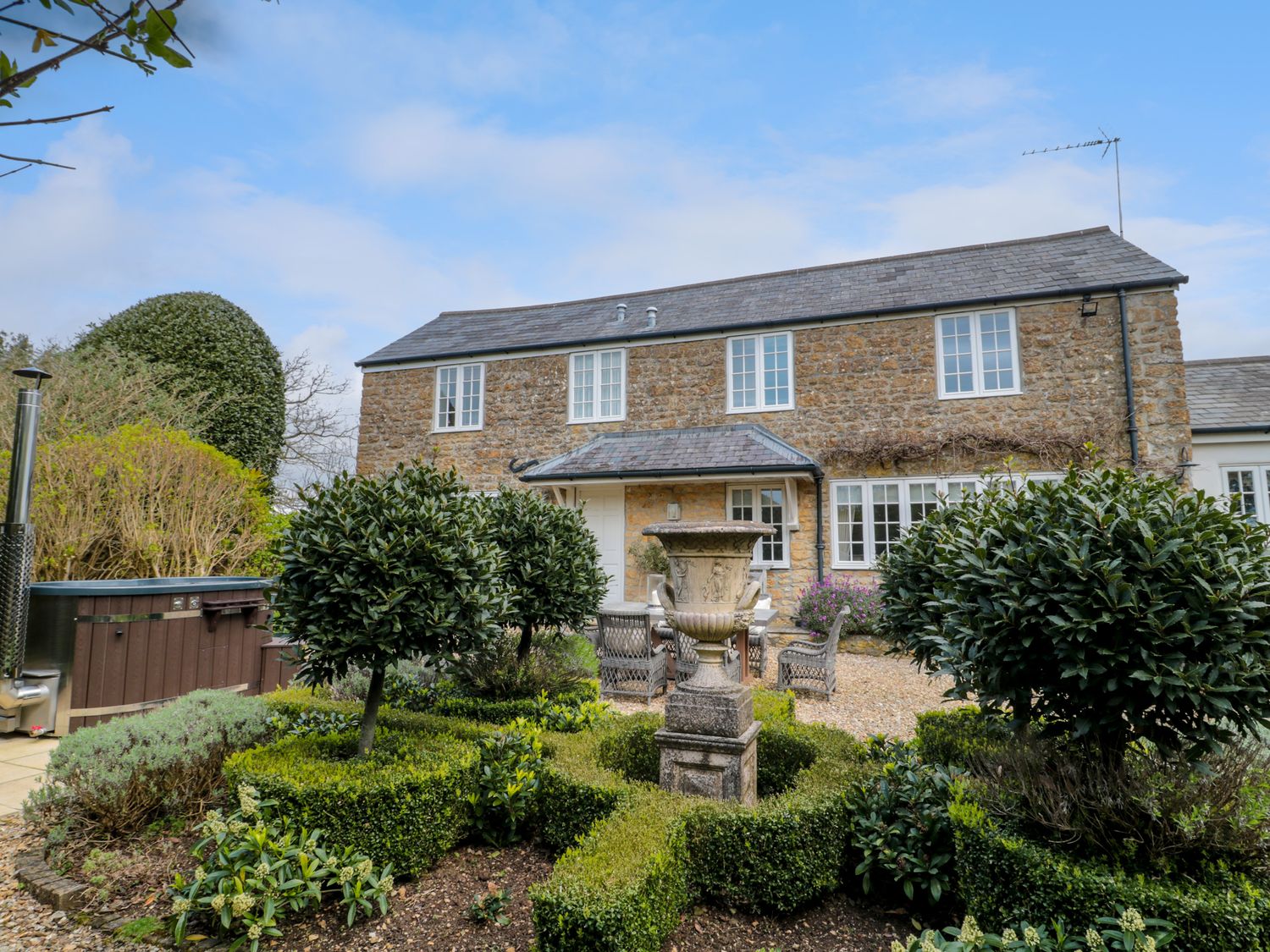 Apple Blossom House, Shipton Gorge