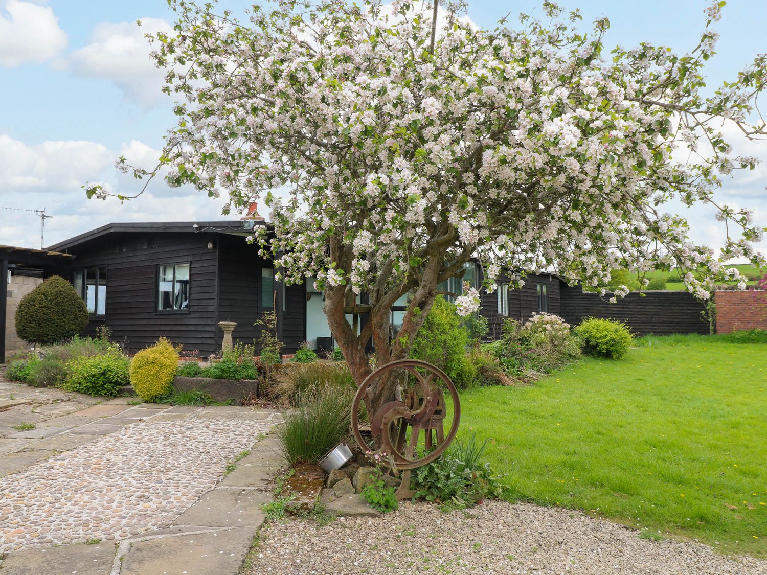 The Lodge at Wildersley Farm, Belper, in Derbyshire. Pet-friendly. Near Peak District National Park.