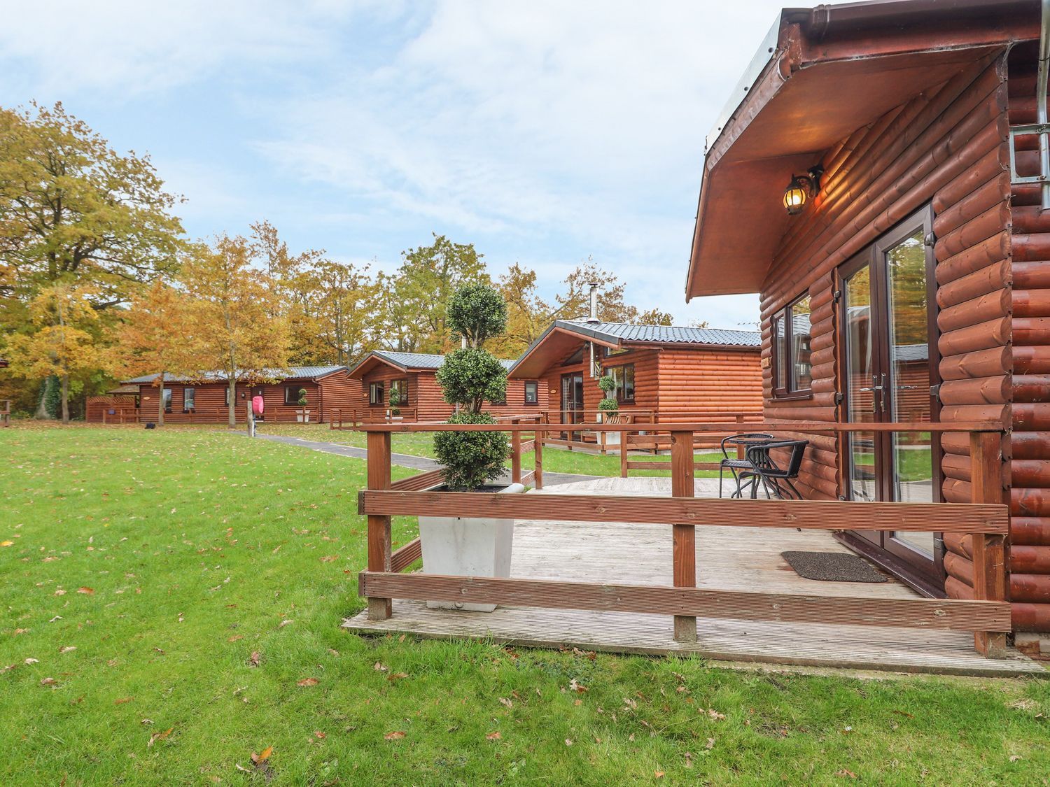 Fallows, Llanerch Park nr St Asaph, Denbighshire. Family-friendly. Pet-friendly. On-site facilities.