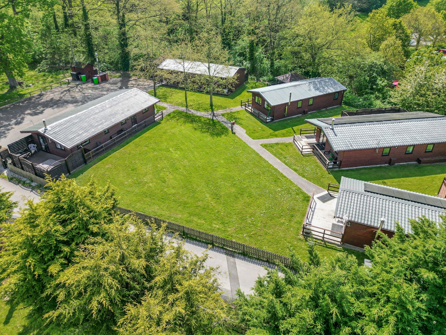 Fallows, Llanerch Park nr St Asaph, Denbighshire. Family-friendly. Pet-friendly. On-site facilities.