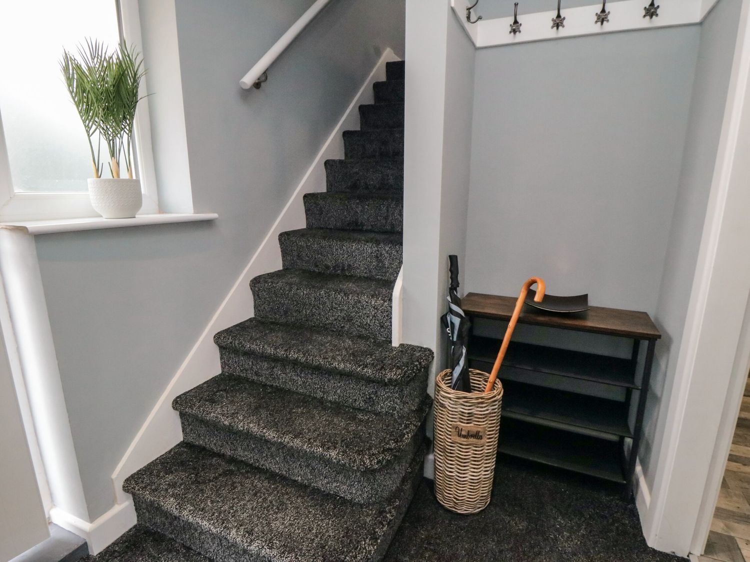 Corner Cottage in Bridlington, East Riding of Yorkshire. Pet-friendly. Woodburning stove. Near shop.