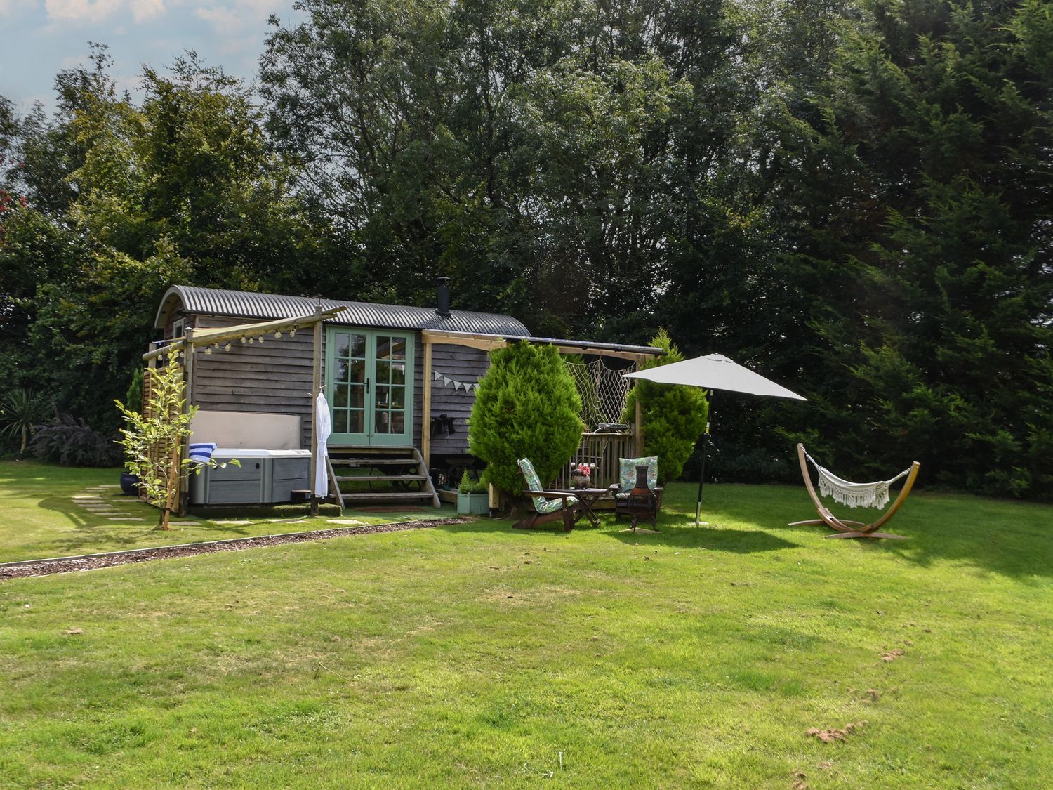 Burr 1 Shepherds Hut, Barnstaple