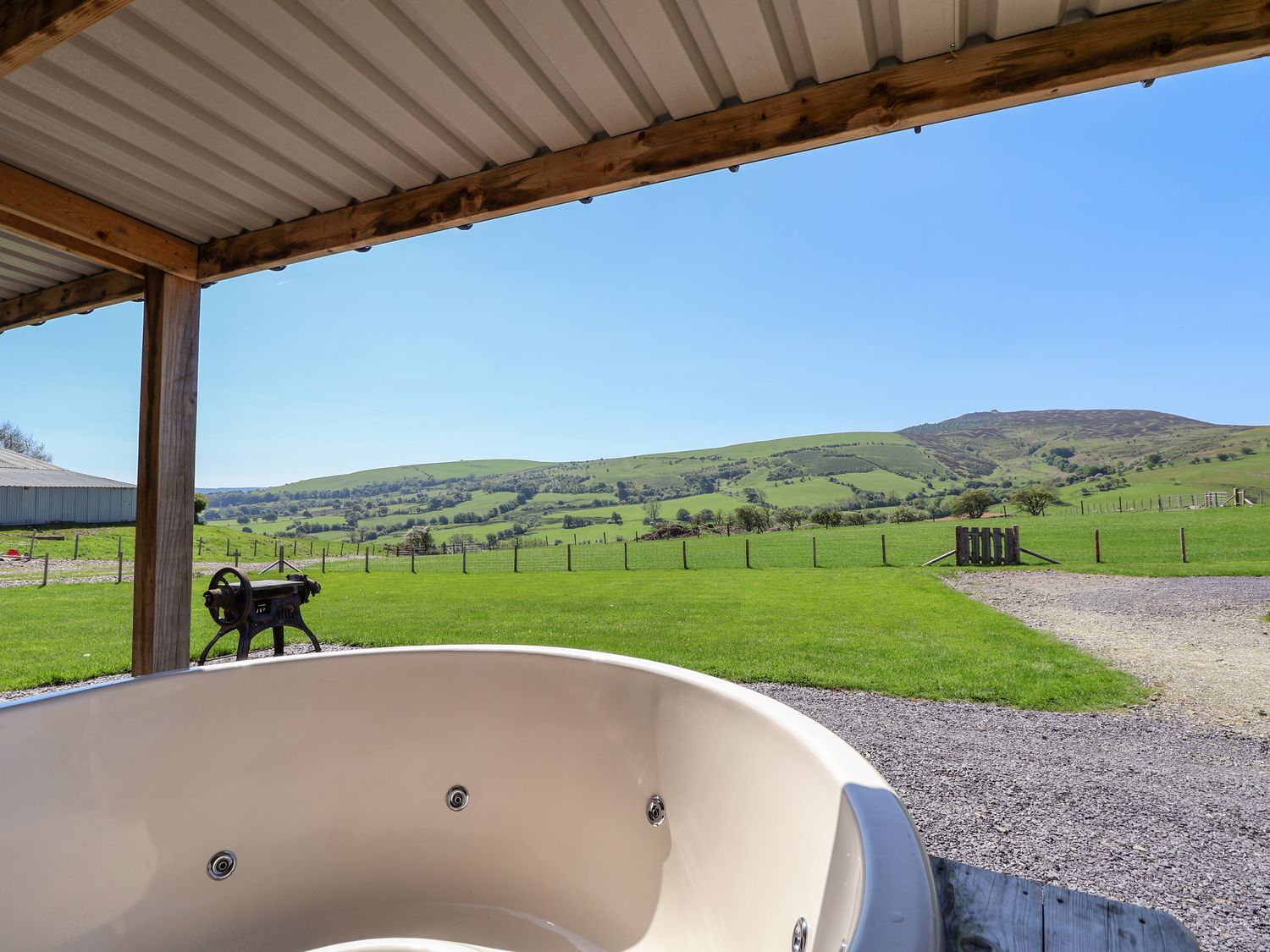 Arthur, Cilcain, Flintshire. In an AONB. Close to a shop and a pub. Countryside views. Hot tub. WiFi