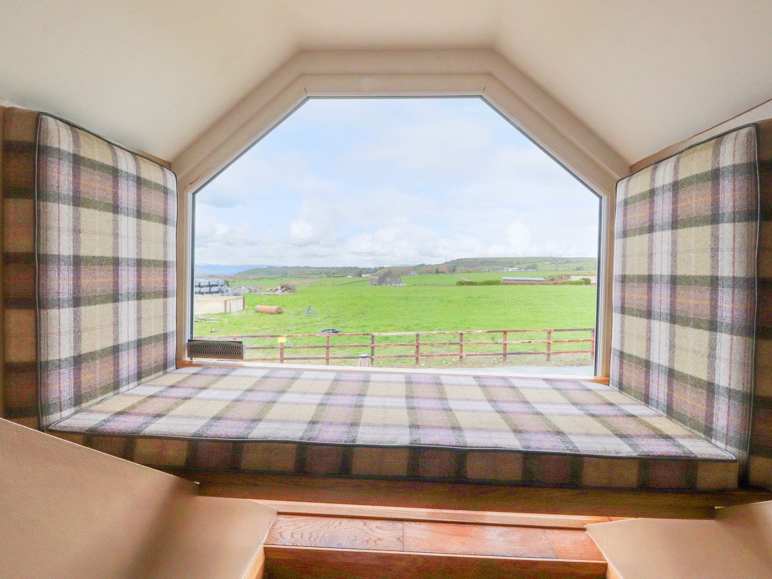 Meadow Top Farm Barn, Clitheroe