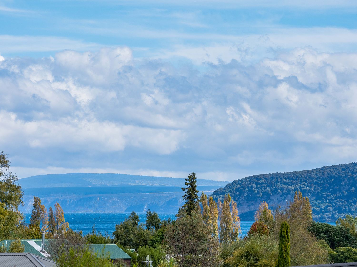 Lake Life Kinloch - Taupo Holiday Home -  - 1155060 - photo 1