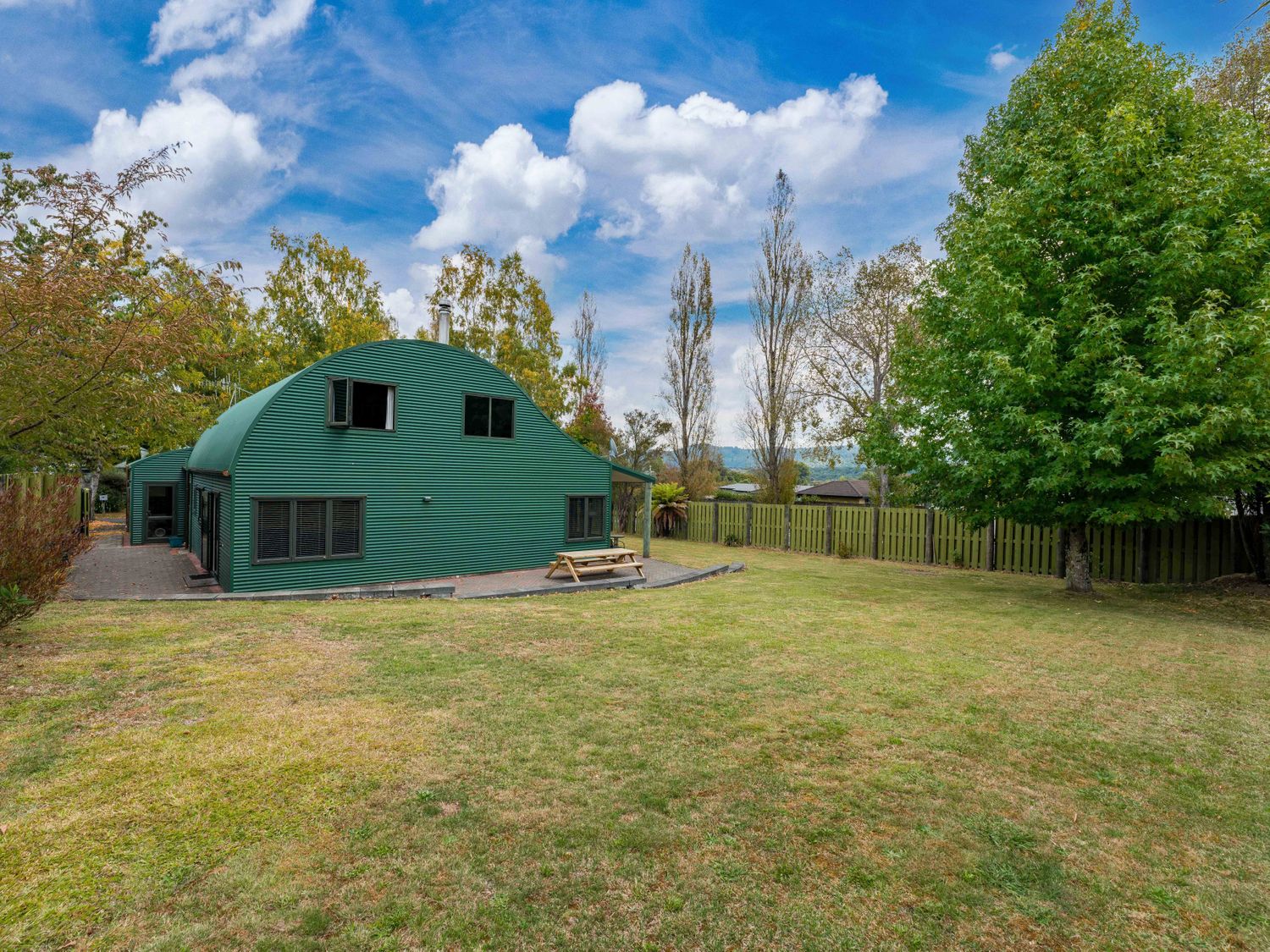 Modern Barn Style - Taupo Holiday Home -  - 1155134 - photo 1
