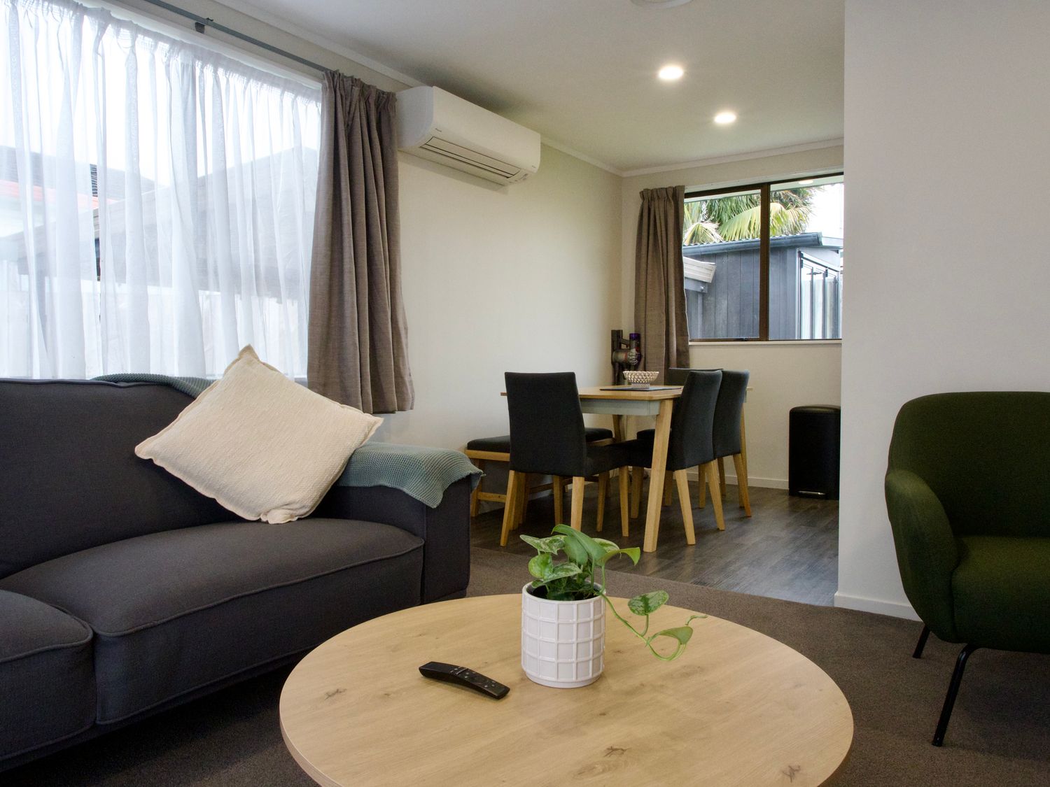 Chill Out South - Auckland Holiday Home -  - 1156105 - photo 1