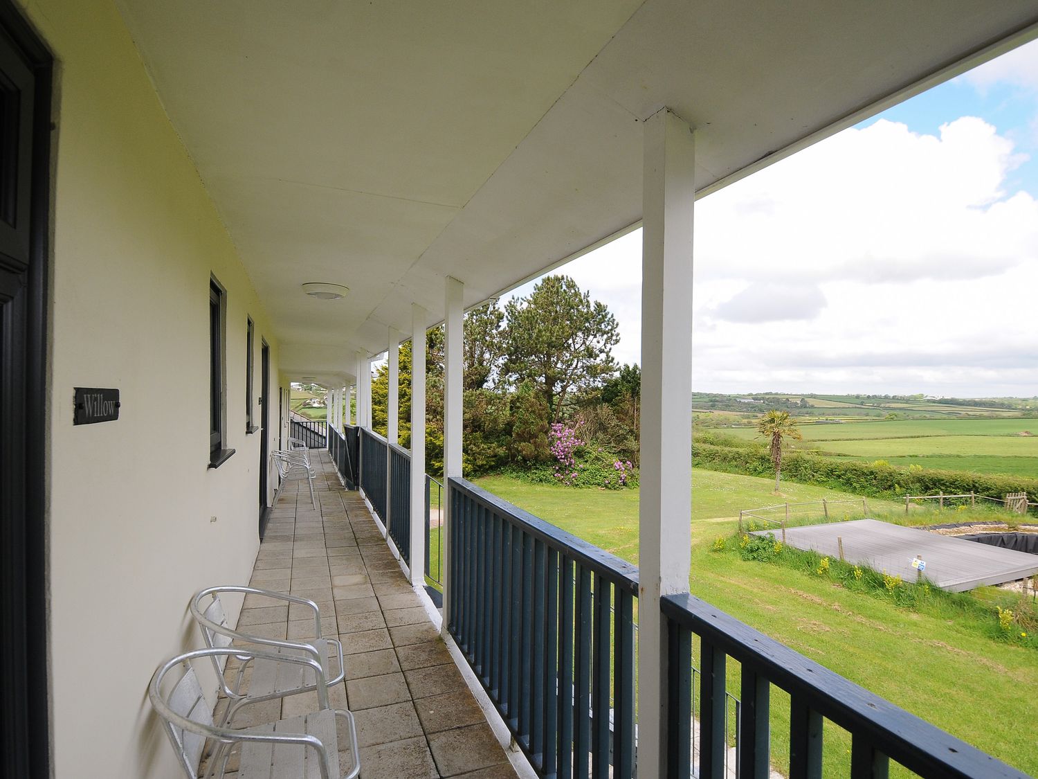 Willow at Moorhead Country Holidays near Woolfardisworthy, Devon. En-suites. Countryside view. WiFi