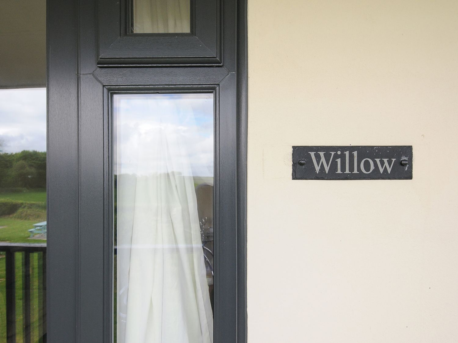 Willow at Moorhead Country Holidays near Woolfardisworthy, Devon. En-suites. Countryside view. WiFi