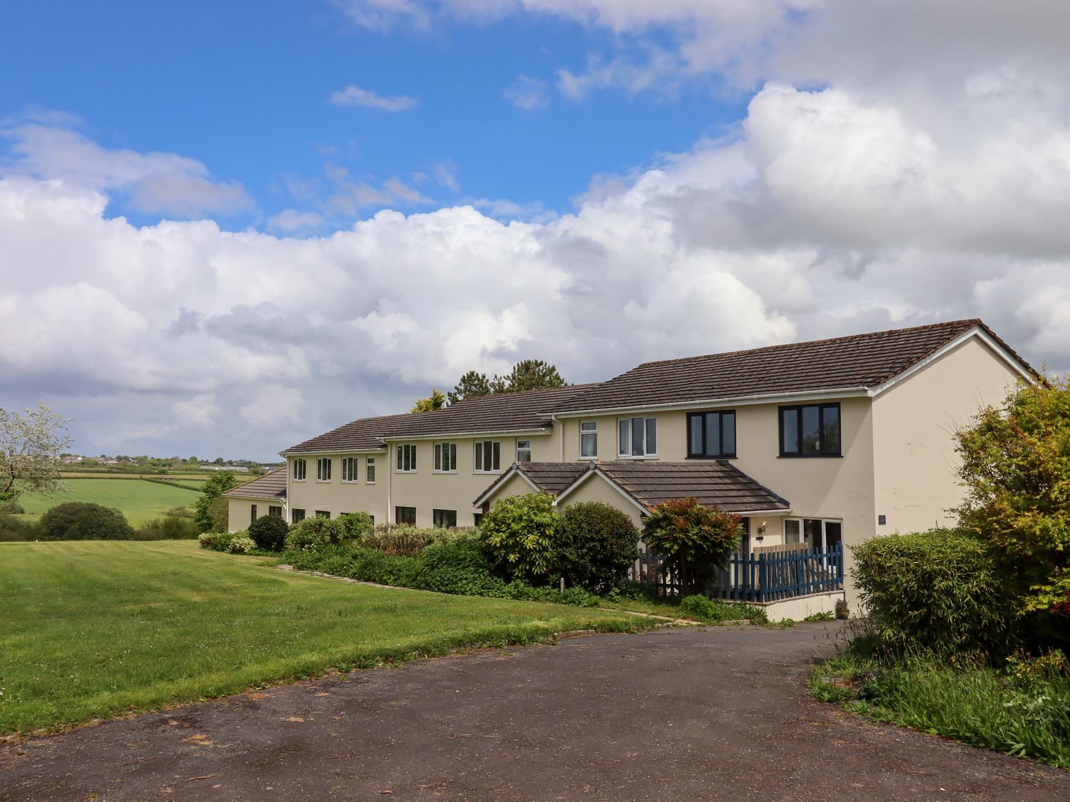 Primrose at Moorhead Country Holidays, Moorhead Farm, near Woolfardisworthy, Devon. Open-plan.