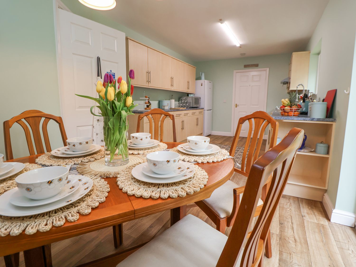 2 Mountain View, Chirk, Wrexham. Pet-friendly. Near AONB. Near shop. Near to a pub. Off-road parking