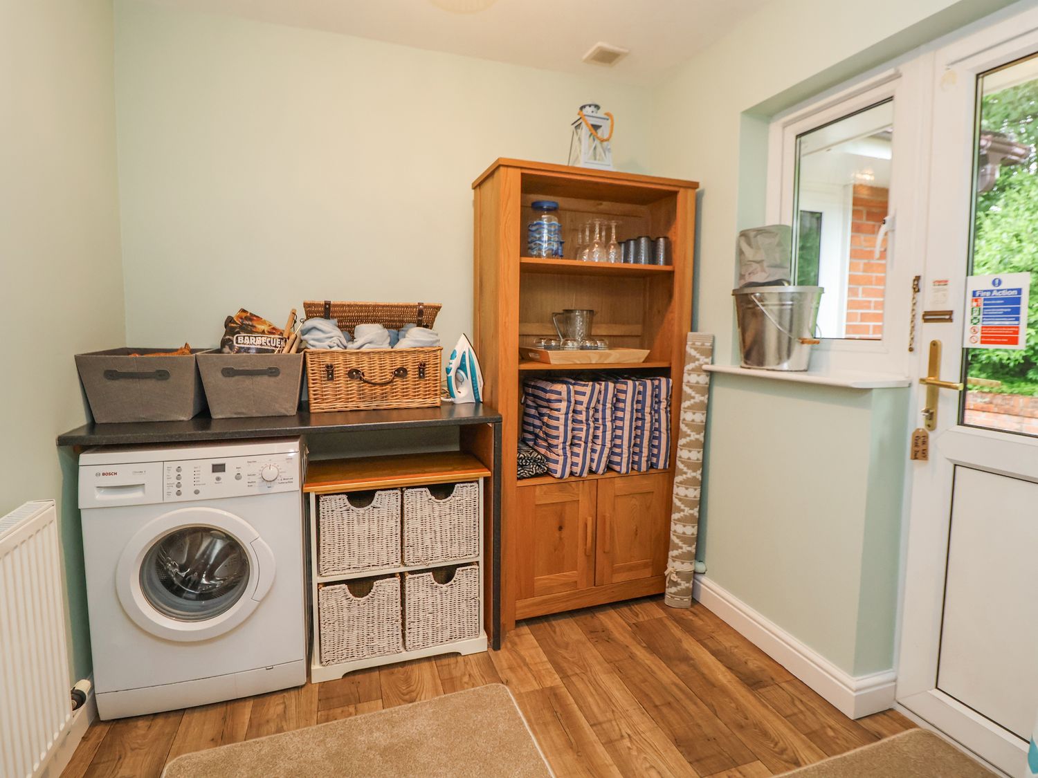 2 Mountain View, Chirk, Wrexham. Pet-friendly. Near AONB. Near shop. Near to a pub. Off-road parking