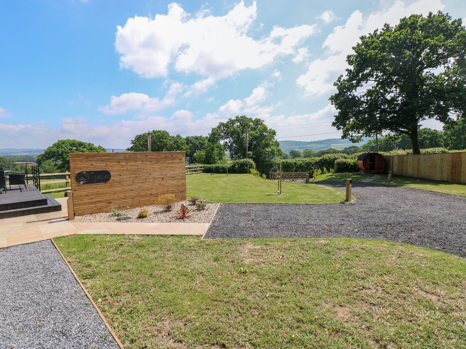 Roselea Luxury Pod Lodge, Llanddarog