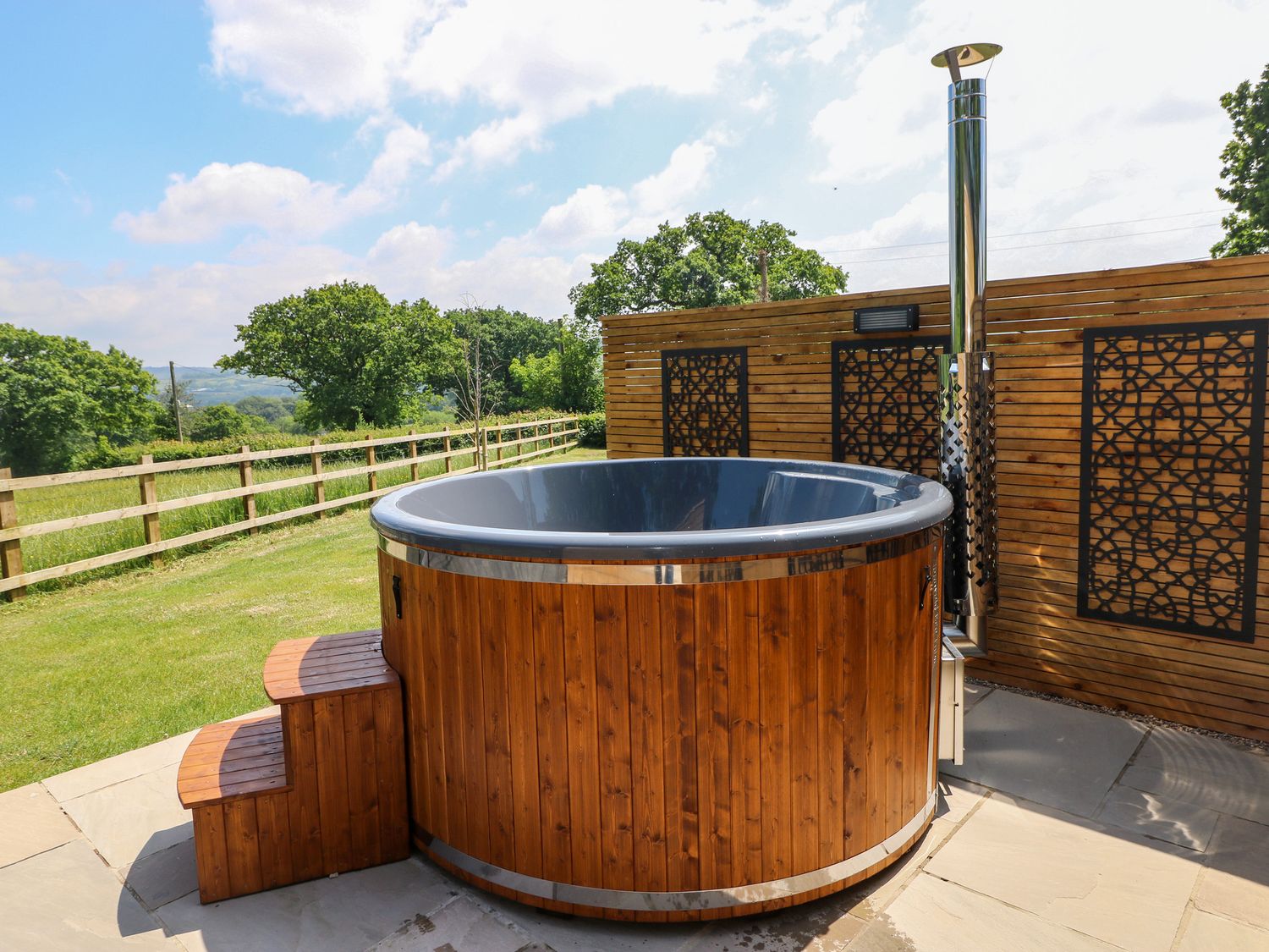 Roselea Luxury Pod Lodge, Llanddarog