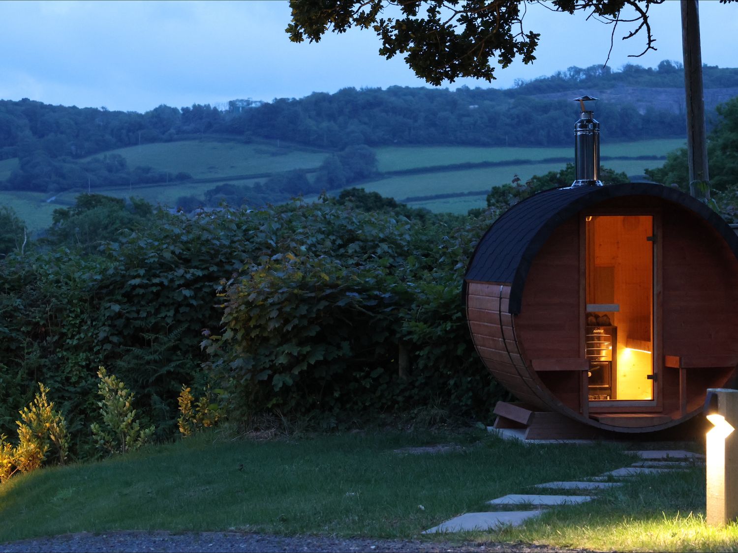 Roselea Luxury Pod Lodge, Llanddarog