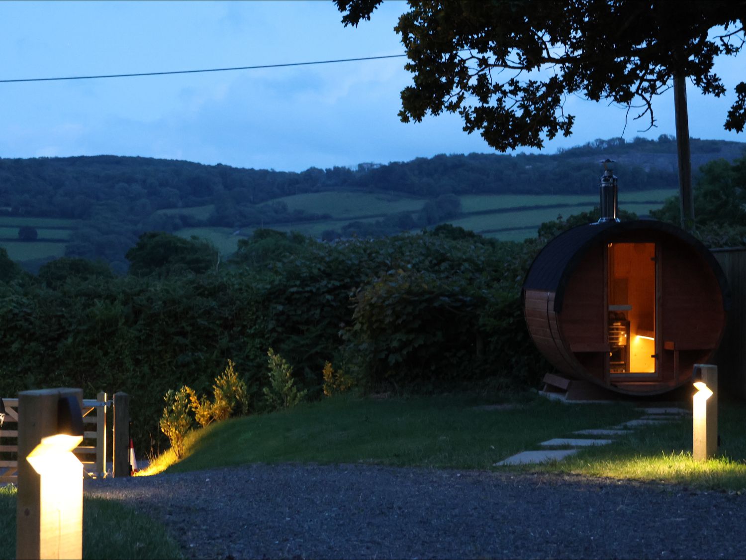 Roselea Luxury Pod Lodge, Llanddarog