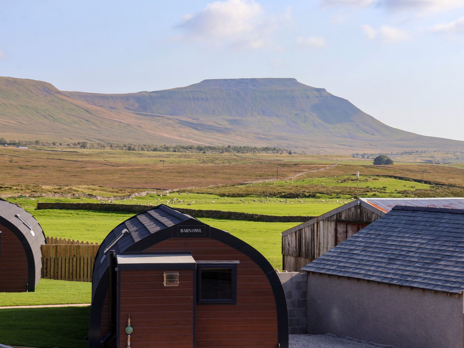 Barn Owl Chapel Le Dale Ingleton, North Yorkshire. Countryside. Open-plan. Hot tub. Off-road parking