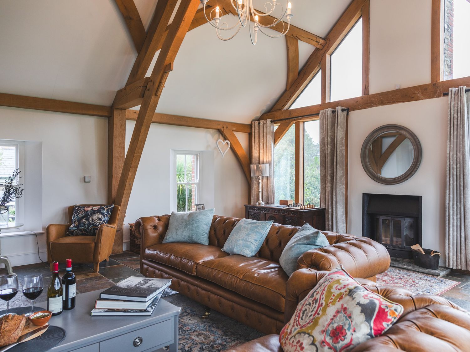 The Farmhouse, Malborough, Devon. Near coast. Off-road parking. Smart TV. Enclosed garden. Open plan