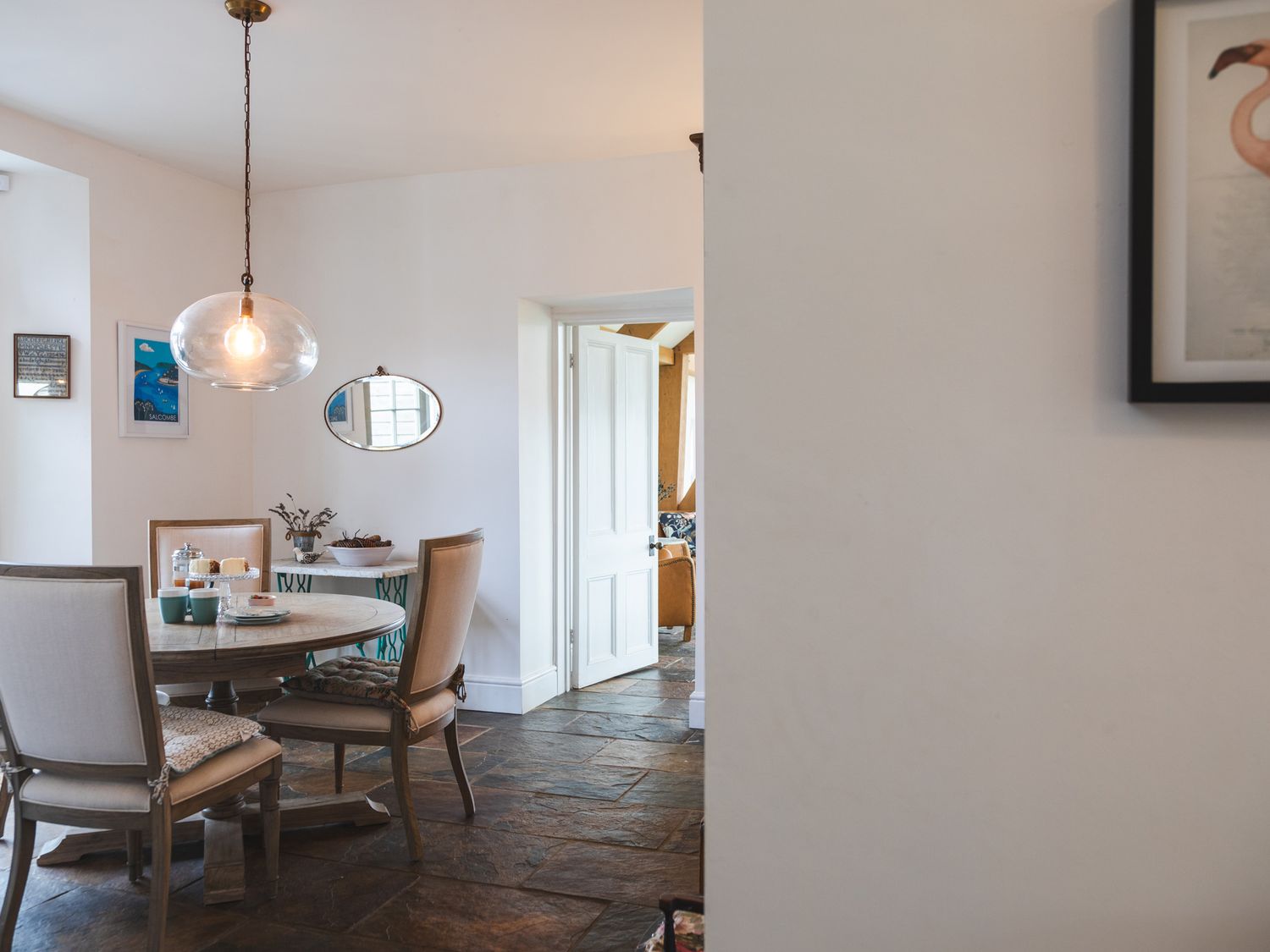 The Farmhouse, Malborough, Devon. Near coast. Off-road parking. Smart TV. Enclosed garden. Open plan