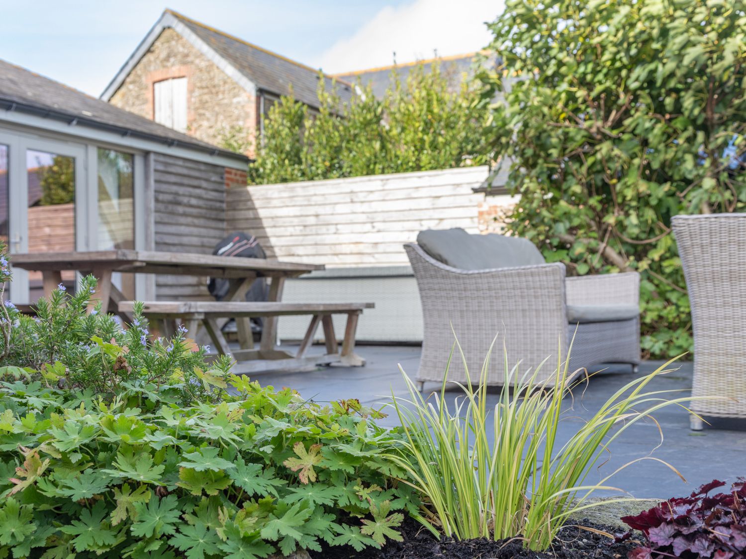 The Farmhouse, Malborough, Devon. Near coast. Off-road parking. Smart TV. Enclosed garden. Open plan