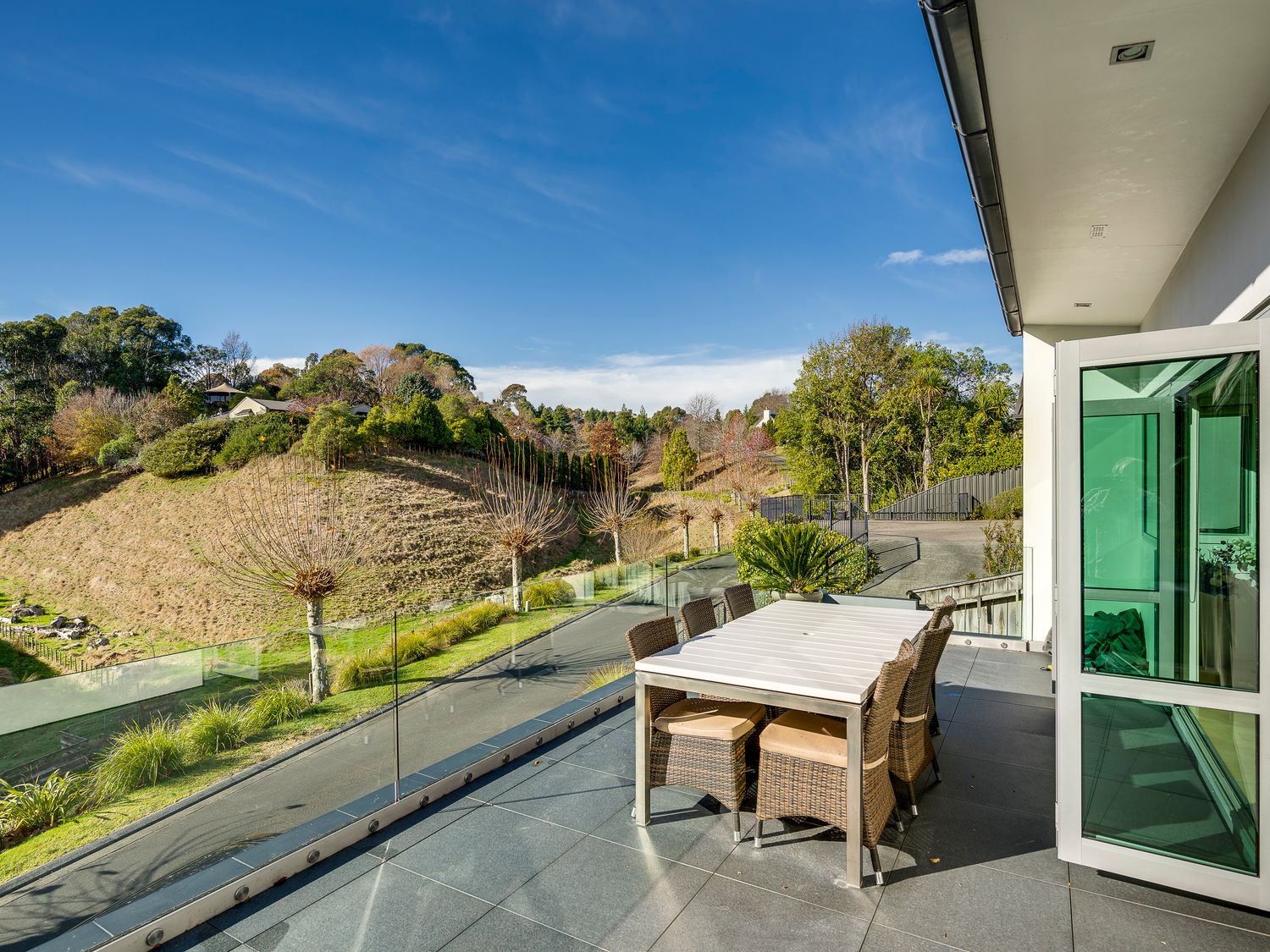 Woodford Views - Havelock North Holiday Home                     photo 2