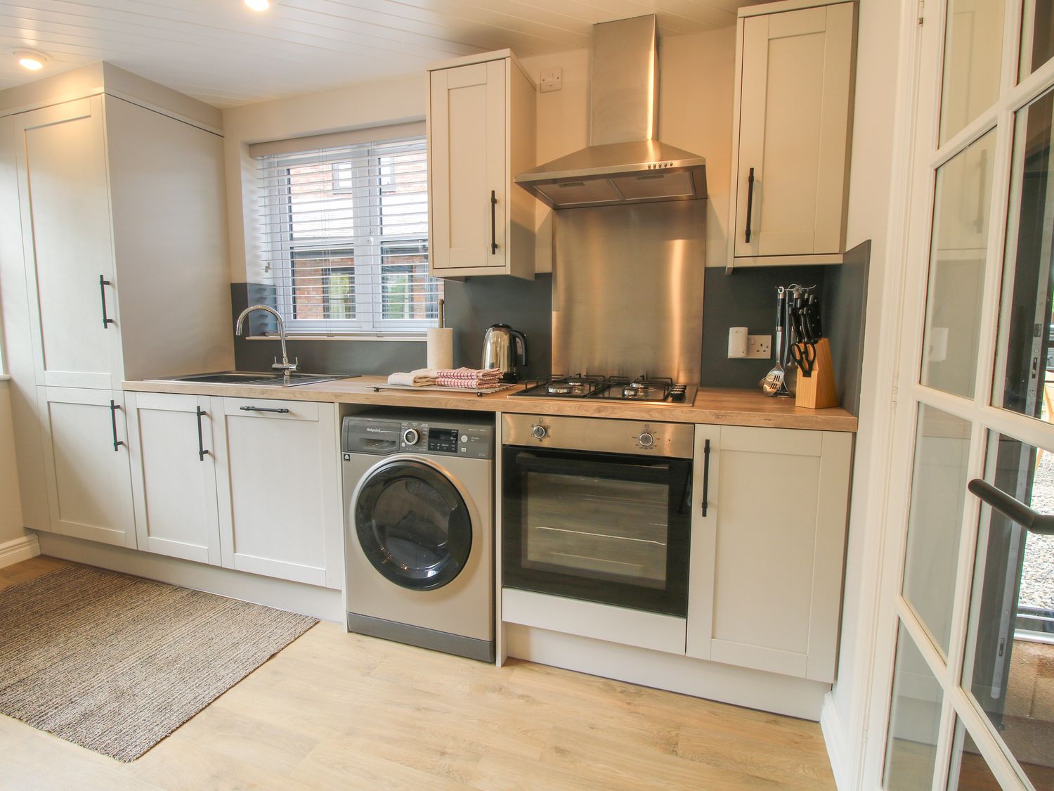 1 Clarkes Lane in St Martins, Shropshire. Woodburning stove. Games room. Hot tub. Pet-friendly. WiFi