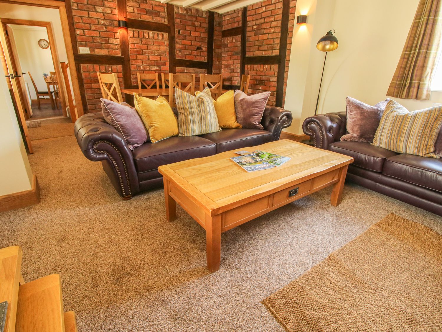 1 Clarkes Lane in St Martins, Shropshire. Woodburning stove. Games room. Hot tub. Pet-friendly. WiFi