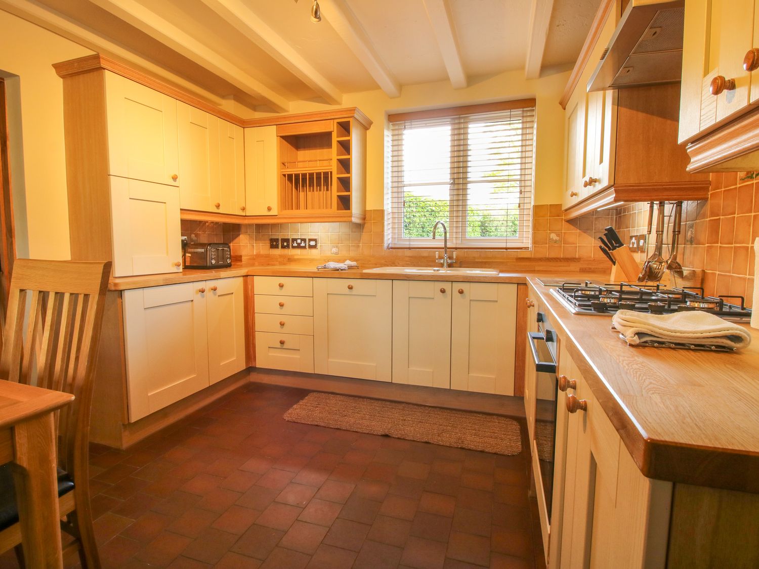 1 Clarkes Lane in St Martins, Shropshire. Woodburning stove. Games room. Hot tub. Pet-friendly. WiFi