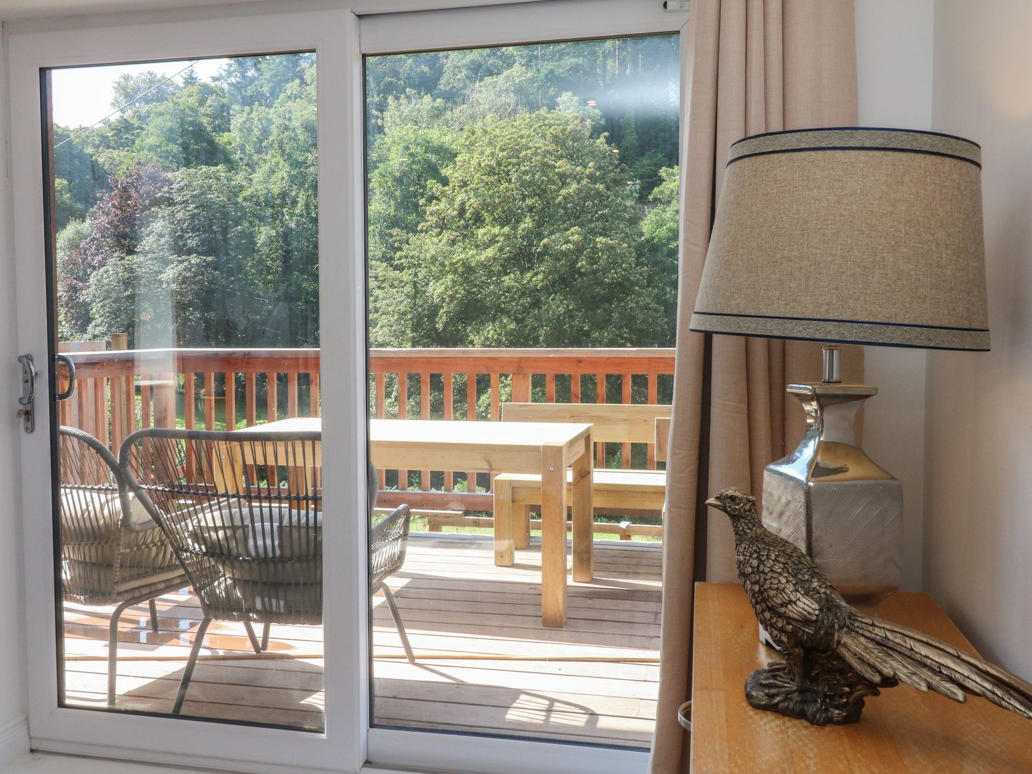 St Eloi in Lee, Ilfracombe, Devon. Hot tub. Woodburning stove. Countryside. Near beach. Pet-friendly