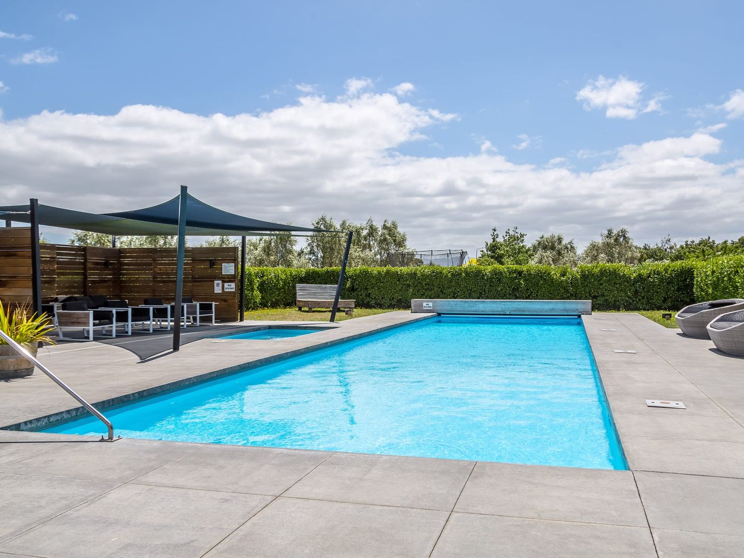 Regent Sanctuary - Martinborough Holiday Home                     photo 32