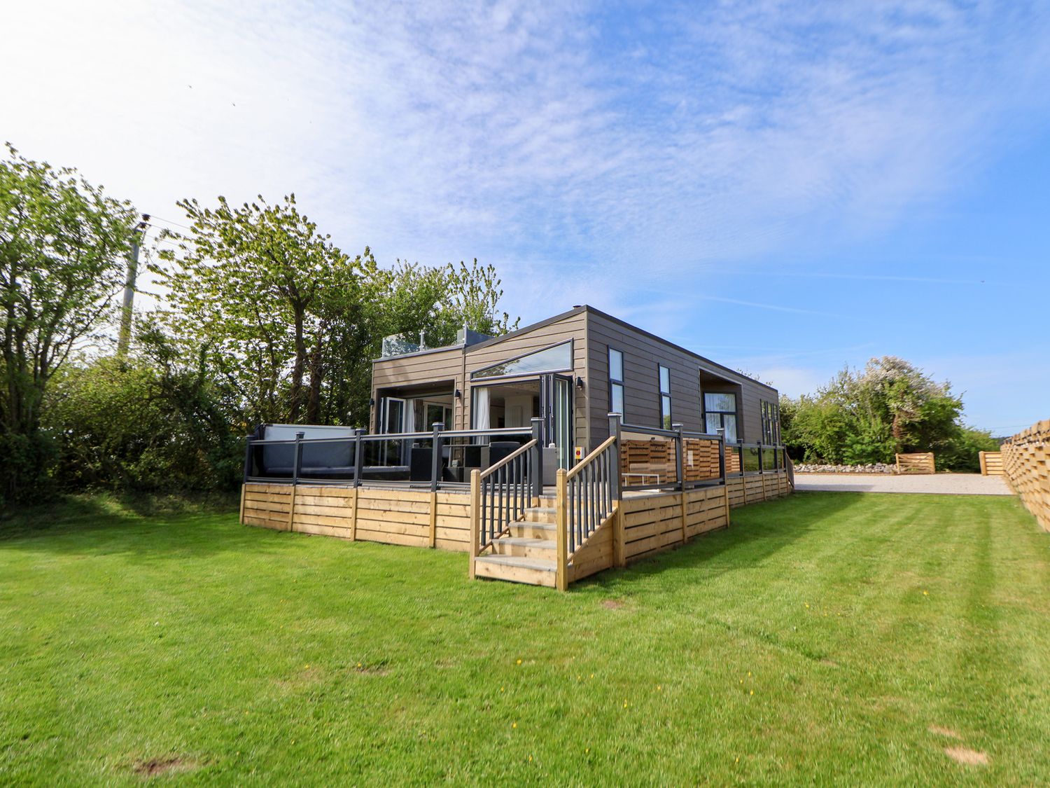 The Lodge @ Racecourse House, Holywell