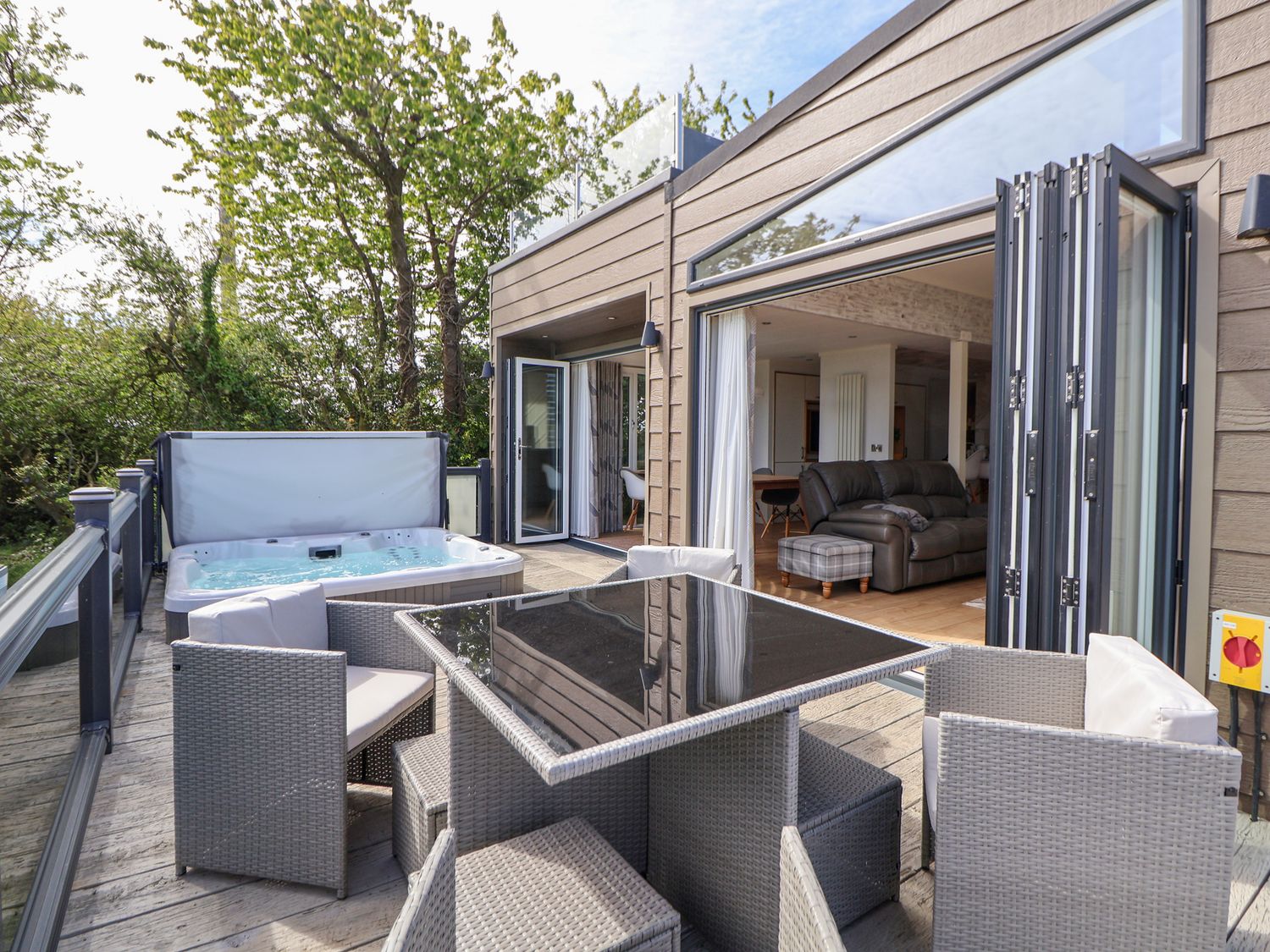 The Lodge @ Racecourse House, Holywell