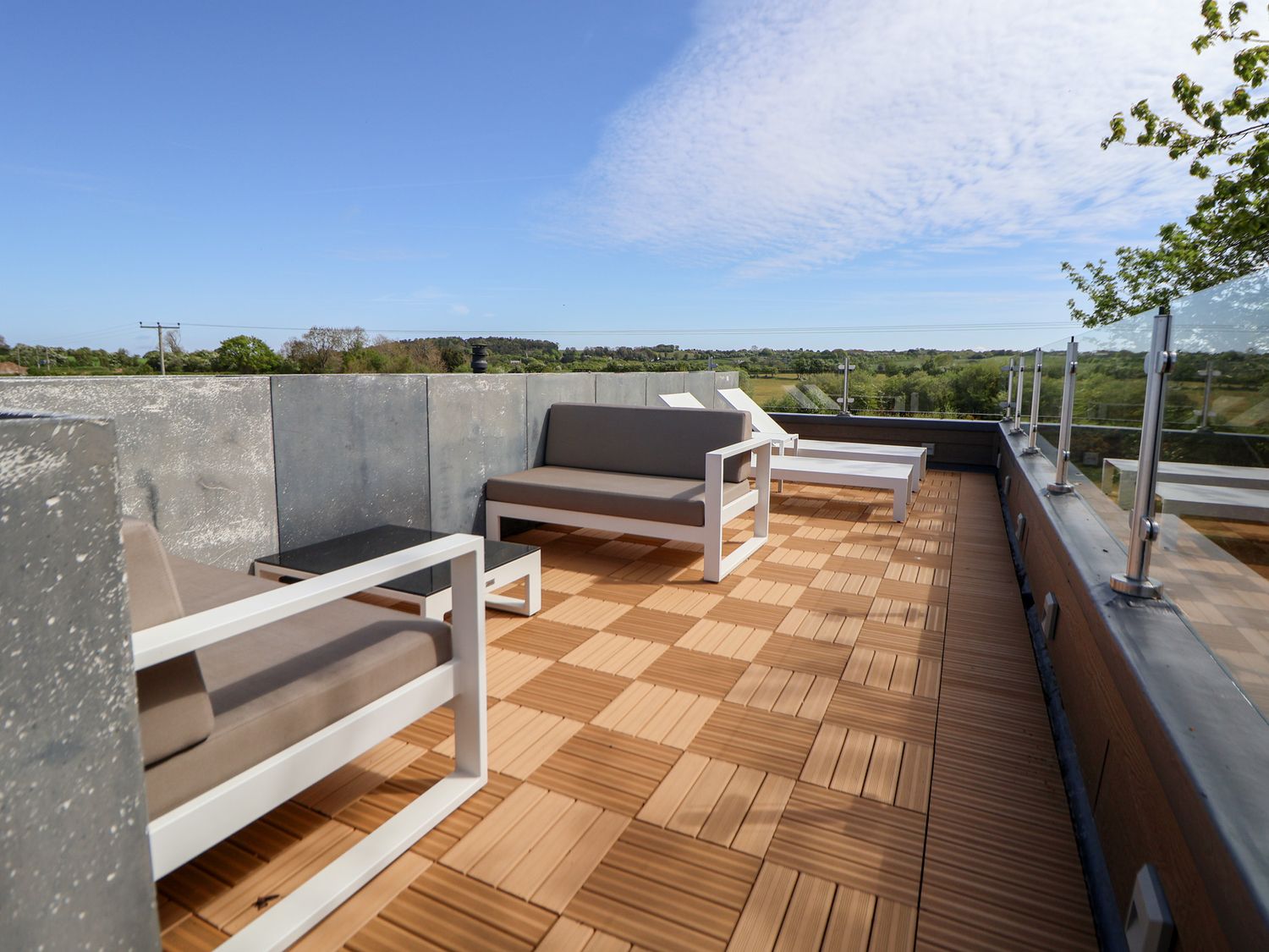 The Lodge @ Racecourse House, Holywell