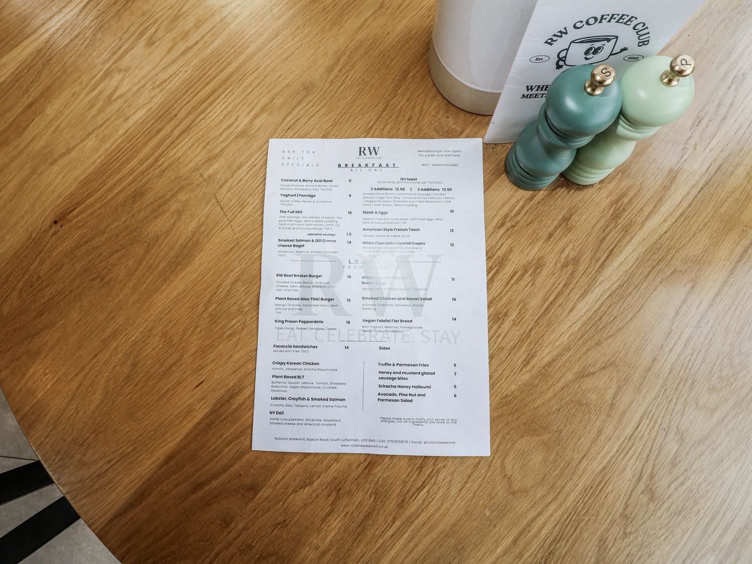 Rabbit Hole, Stamford, Rutland. Hot tub. Smart TV. Pet-friendly. Fire pit. Woodburning stove. Rural.