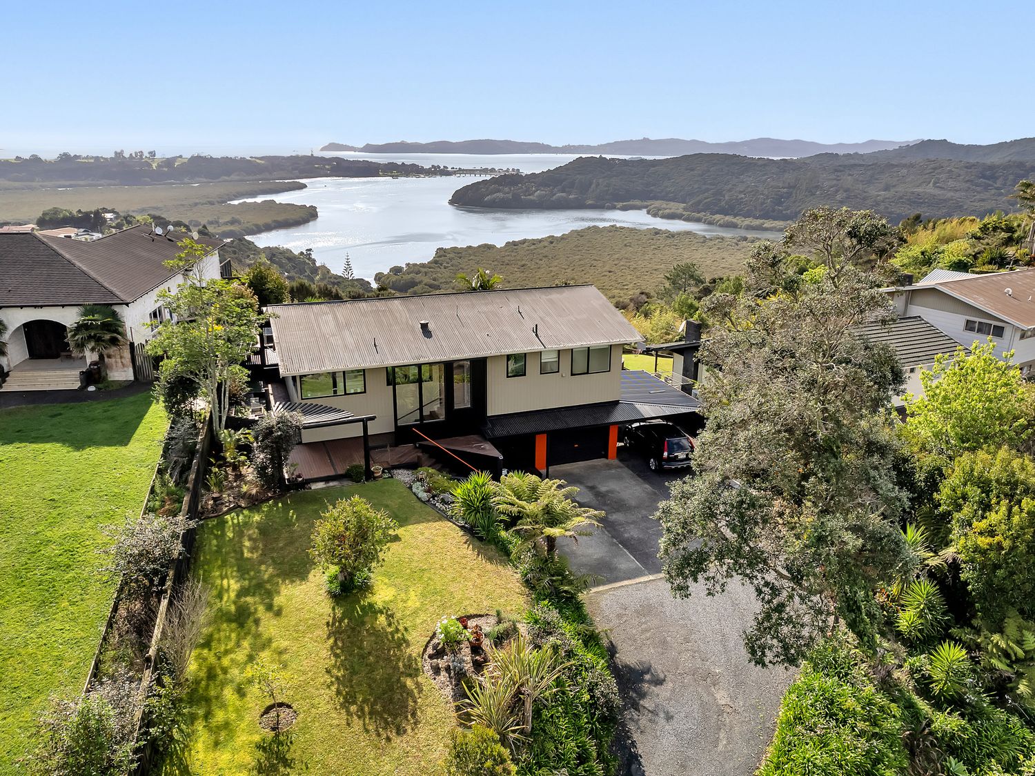 Sunrise Lookout - Paihia Holiday Home -  - 1163074 - photo 1