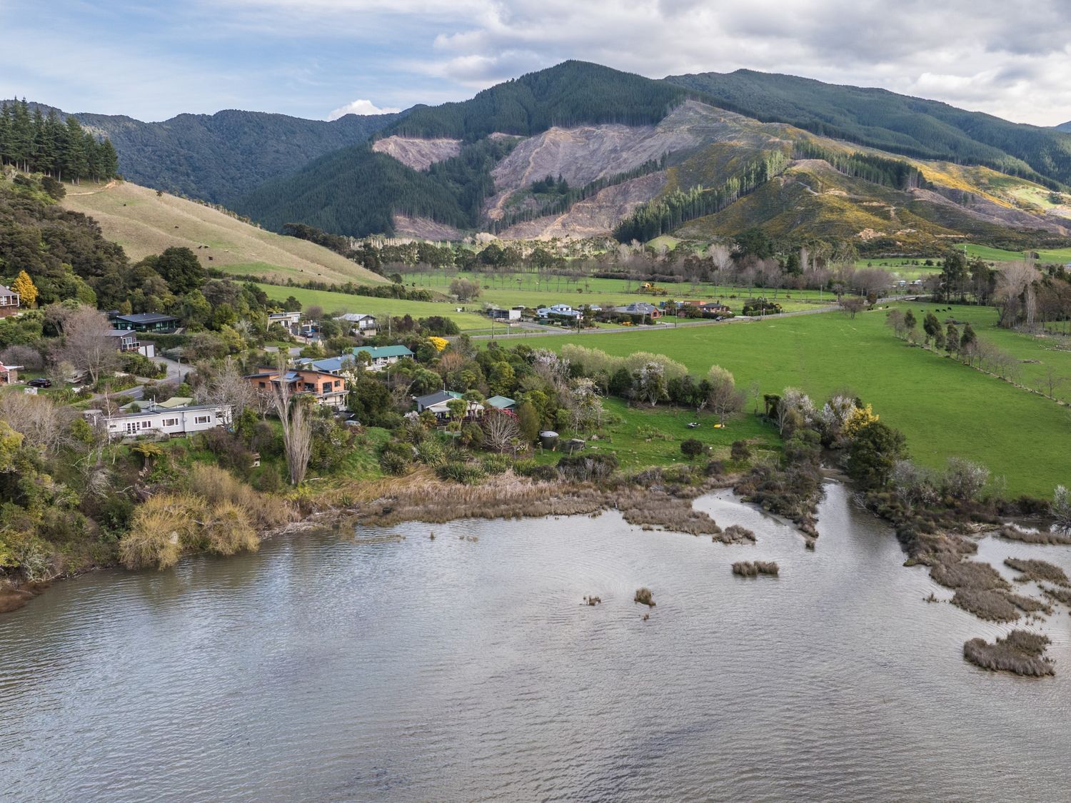 Pukeko Cottage - Marlborough Sounds Retreat                     photo 25