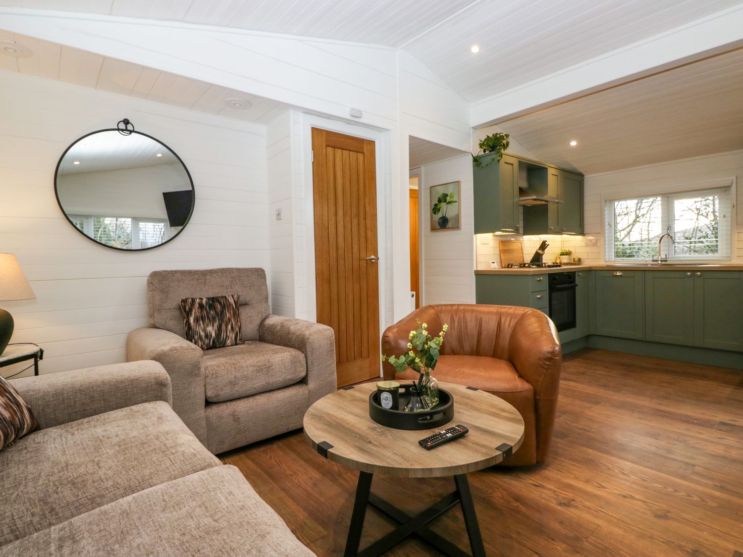 Esk Pike, Troutbeck Bridge, Cumbria. Open-plan. Single-storey. Hot tub. Smart TVs. Enclosed decking.