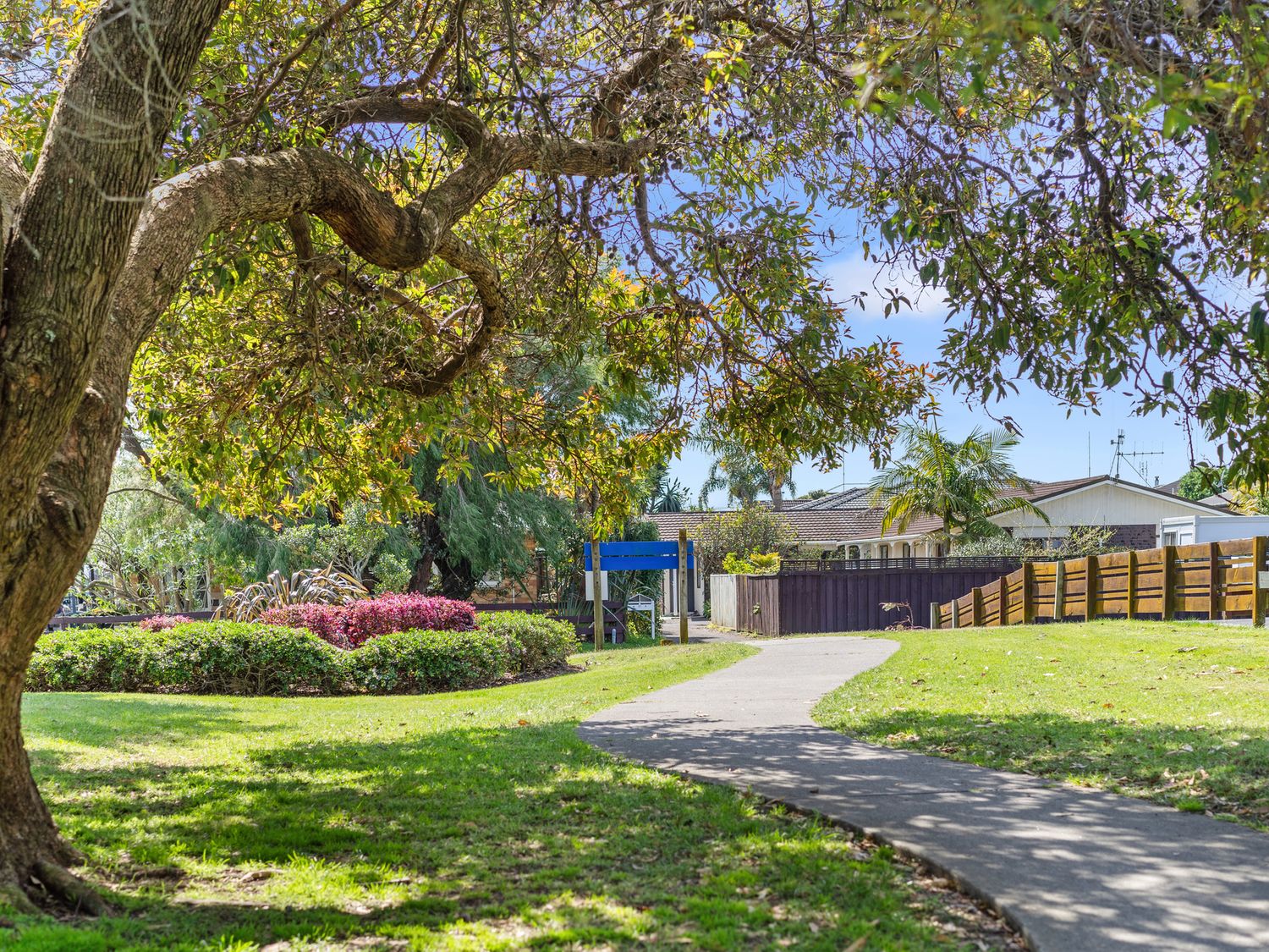 Relax At Ranch - Mount Maunganui Holiday Home -  - 1163809 - photo 1