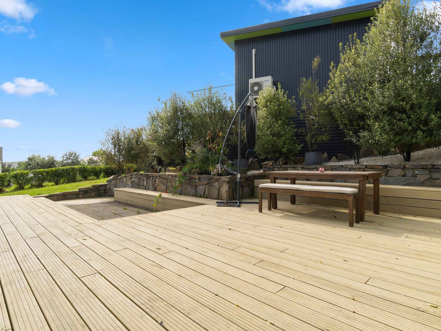 Cedar By Surf - Whale Bay Raglan Holiday Home                     photo 22