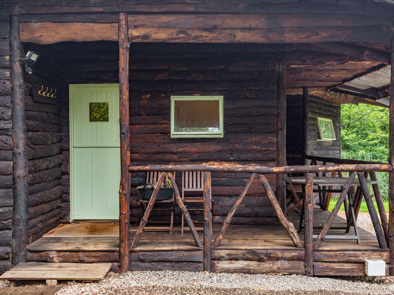 The Log Cabin, Devon
